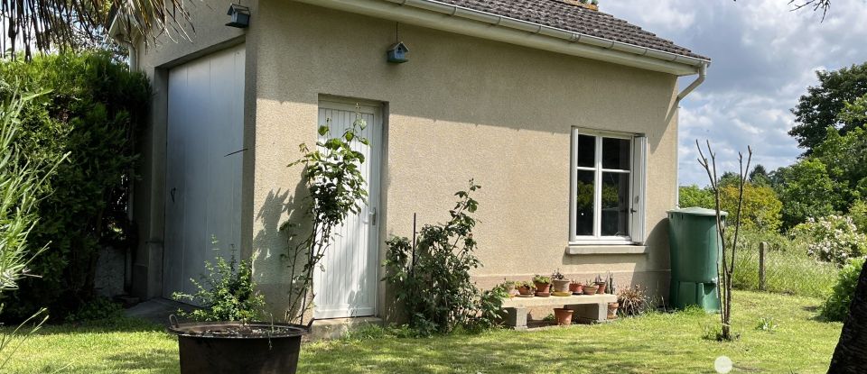 House 6 rooms of 151 m² in Naintré (86530)