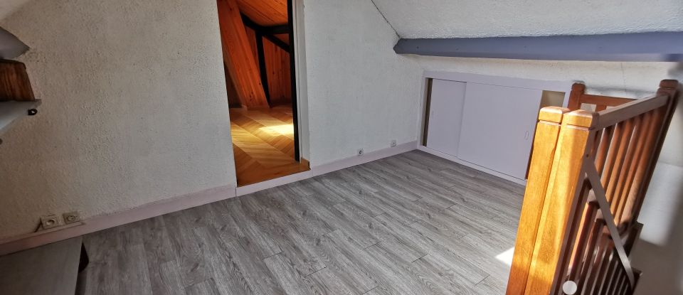 Maison traditionnelle 5 pièces de 130 m² à La Croix-en-Brie (77370)