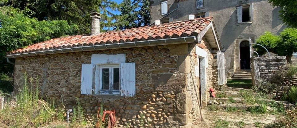 Maison 10 pièces de 227 m² à Châteauneuf-de-Galaure (26330)