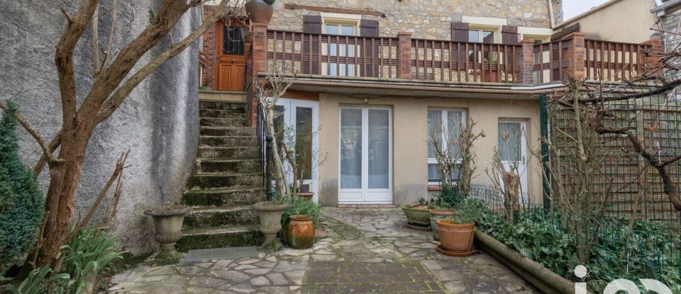 House 14 rooms of 350 m² in Saint-Martin-la-Garenne (78520)