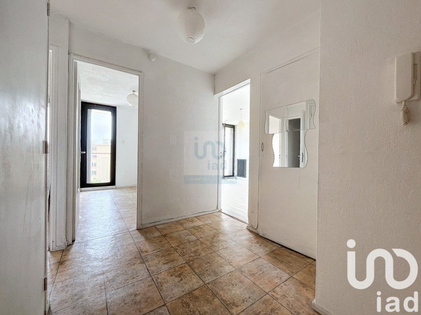 Appartement 2 pièces de 47 m² à Nice (06100)