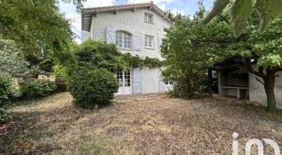 Traditional house 5 rooms of 120 m² in Castelginest (31780)