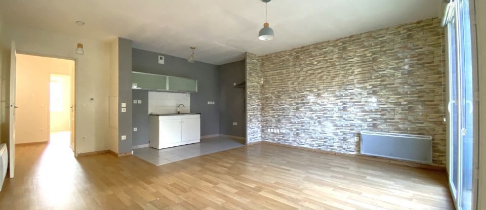 Apartment 3 rooms of 64 m² in Épernon (28230)