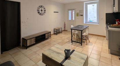 Apartment 1 room of 25 m² in Nîmes (30000)