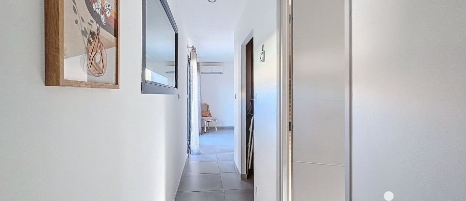 Maison 5 pièces de 155 m² à Saint-Saturnin-lès-Avignon (84450)