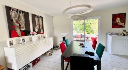 Maison 9 pièces de 231 m² à POUZIOUX-LA-JARRIE (86580)