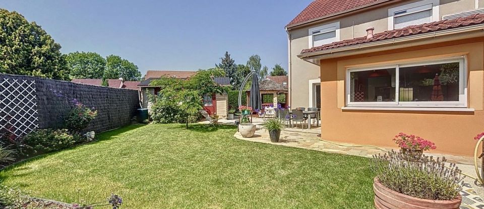 Maison 5 pièces de 130 m² à Ozoir-la-Ferrière (77330)