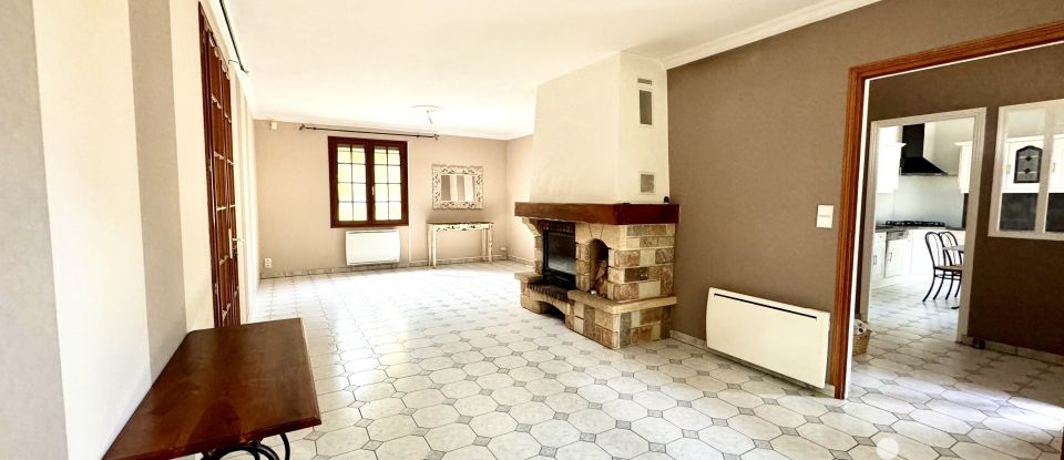 House 4 rooms of 107 m² in Bannay (18300)