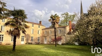 House 12 rooms of 517 m² in Luçon (85400)