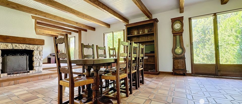 Traditional house 6 rooms of 132 m² in Chartrettes (77590)