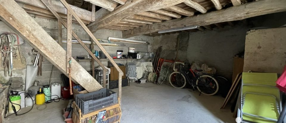 House 5 rooms of 155 m² in Brienon-sur-Armançon (89210)