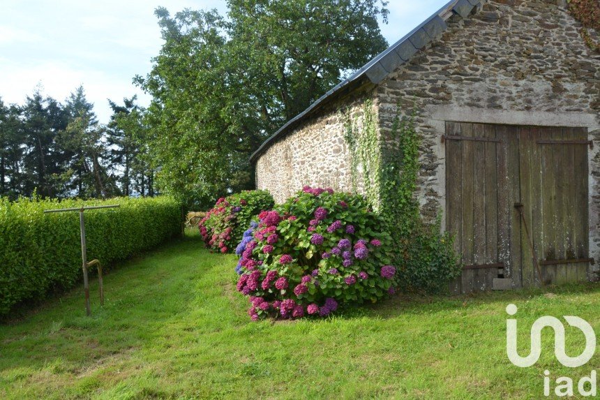 Farm 5 rooms of 200 m² in Châteaulin (29150)