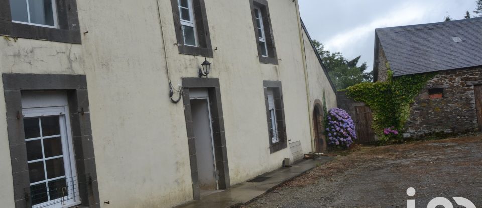 Farm 5 rooms of 200 m² in Châteaulin (29150)