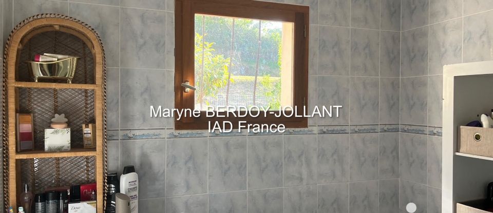 Traditional house 6 rooms of 125 m² in Saint-Avit-Frandat (32700)