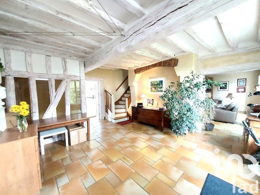 Farm 7 rooms of 214 m² in Fresnoy-le-Château (10270)