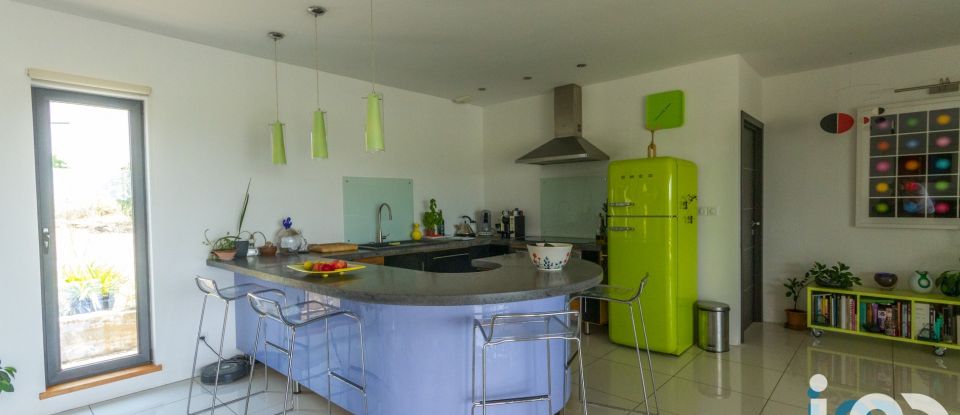 Maison 4 pièces de 132 m² à Sainte-Valière (11120)