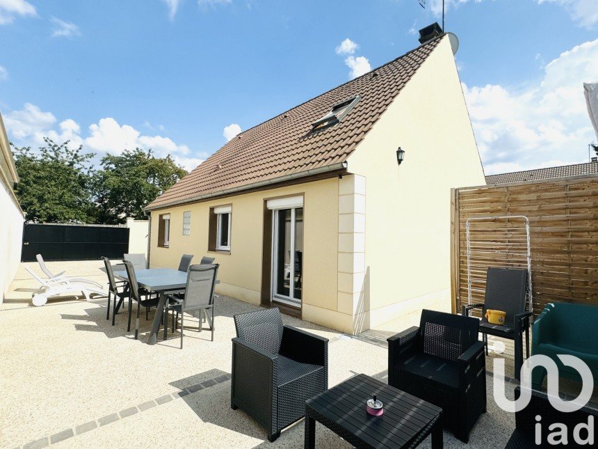 Maison 6 pièces de 124 m² à Saint-Mesmes (77410)