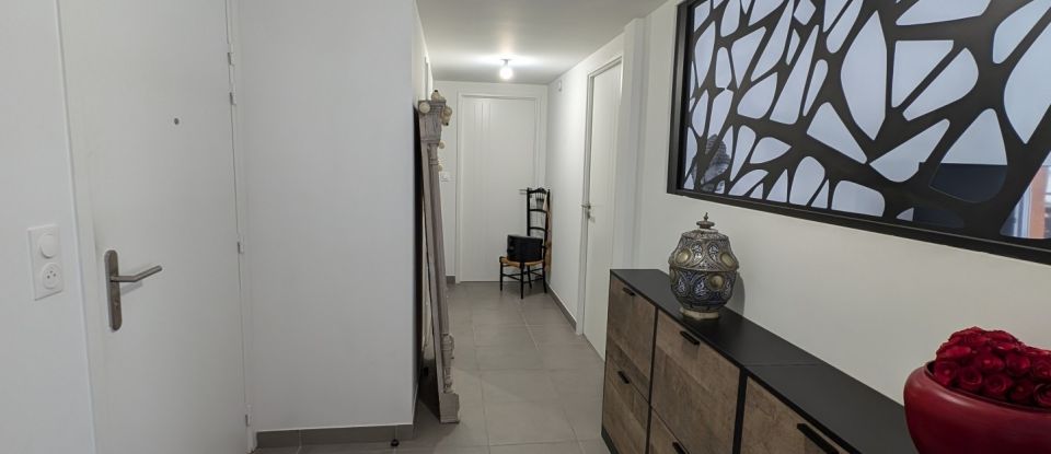 Appartement 3 pièces de 91 m² à Nîmes (30900)