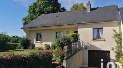 House 5 rooms of 112 m² in Andouillé (53240)