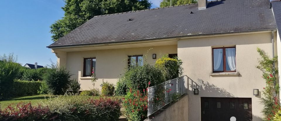 House 5 rooms of 112 m² in Andouillé (53240)