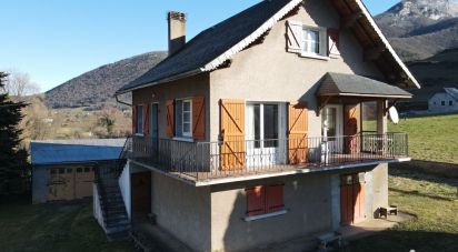 House 4 rooms of 138 m² in Hèches (65250)