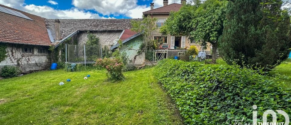 Village house 7 rooms of 252 m² in Fremifontaine (88600)