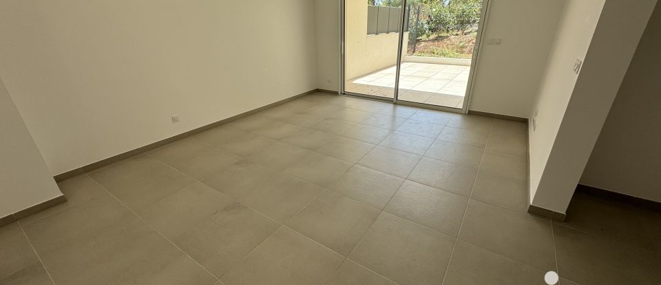 Appartement 3 pièces de 60 m² à Sanary-sur-Mer (83110)