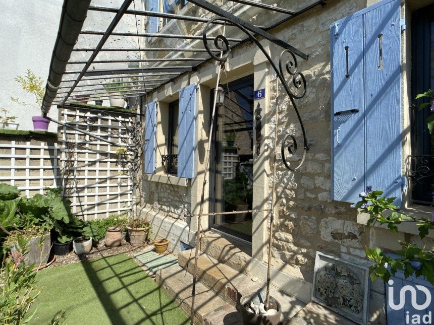 Maison 4 pièces de 136 m² à Saint-Bris-le-Vineux (89530)