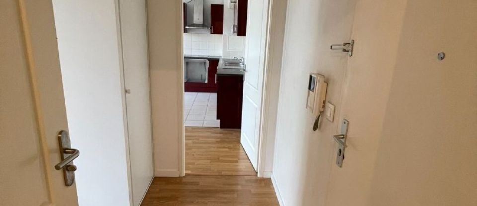 Apartment 2 rooms of 43 m² in Cergy (95800)