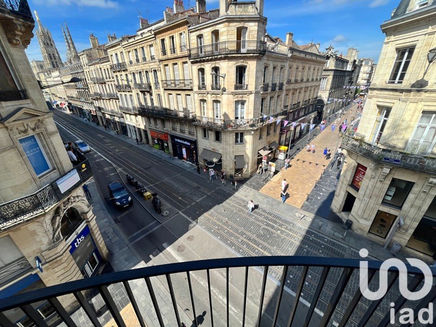 Appartement 4 pièces de 110 m² à Bordeaux (33000)