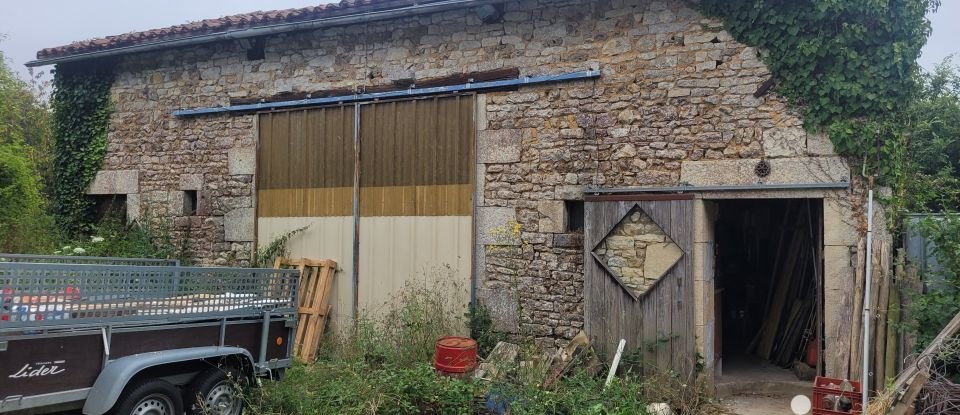 Maison de campagne 8 pièces de 192 m² à Lizant (86400)