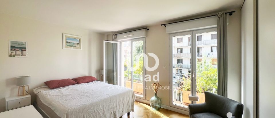 Apartment 3 rooms of 78 m² in Puteaux (92800)