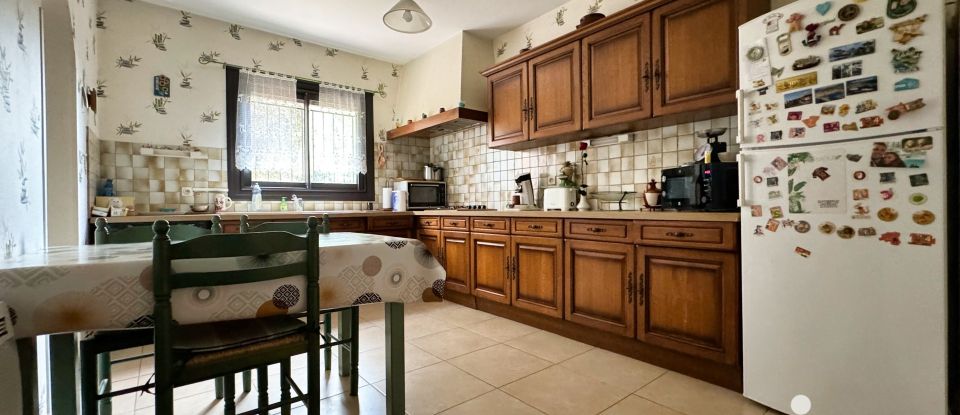 Traditional house 4 rooms of 130 m² in Cabestany (66330)