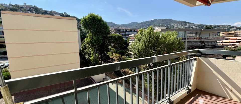 Apartment 2 rooms of 56 m² in Mandelieu-la-Napoule (06210)