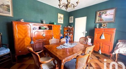 House 8 rooms of 170 m² in Avon (77210)