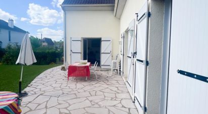 House 8 rooms of 170 m² in Avon (77210)