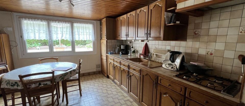 House 6 rooms of 100 m² in Cholet (49300)