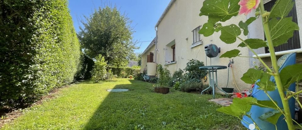 House 6 rooms of 120 m² in Saint-Malo-en-Donziois (58350)