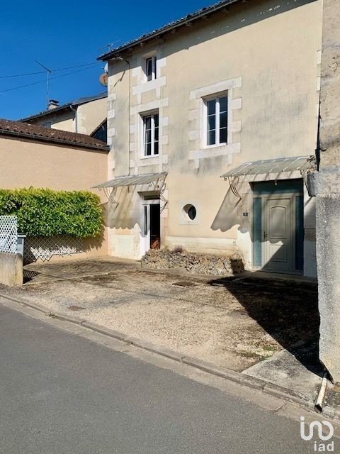 Vente Maison 220m² 8 Pièces à Migné-Auxances (86440) - Iad France