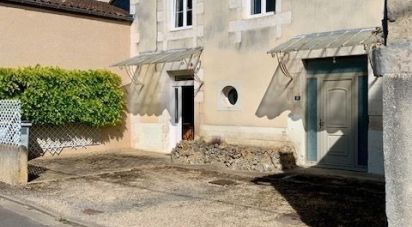 House 8 rooms of 220 m² in Migné-Auxances (86440)