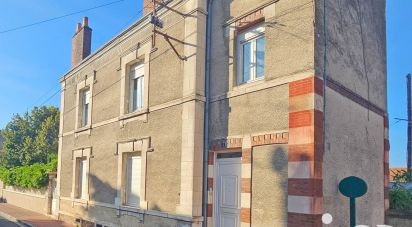 Maison traditionnelle 10 pièces de 208 m² à Gien (45500)