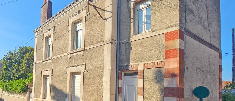 Maison traditionnelle 10 pièces de 208 m² à Gien (45500)