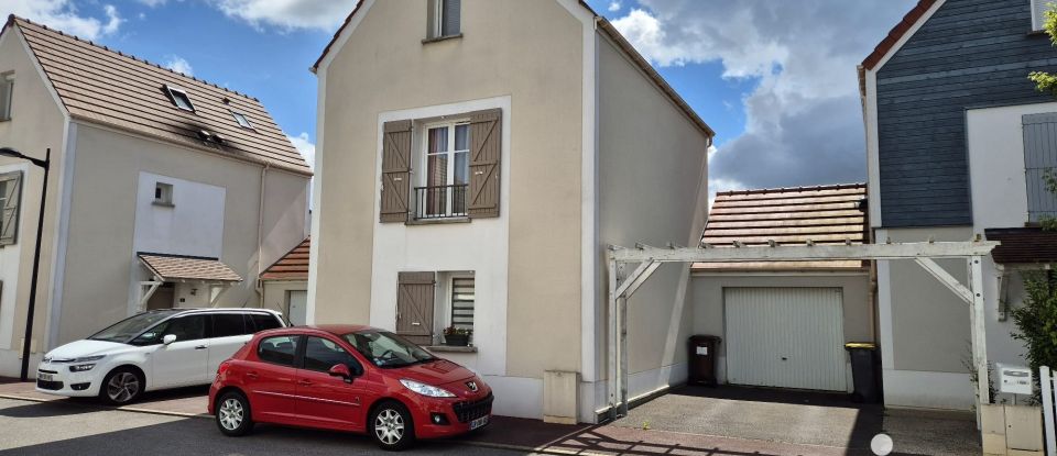 Maison 4 pièces de 90 m² à Saint-Pierre-du-Perray (91280)