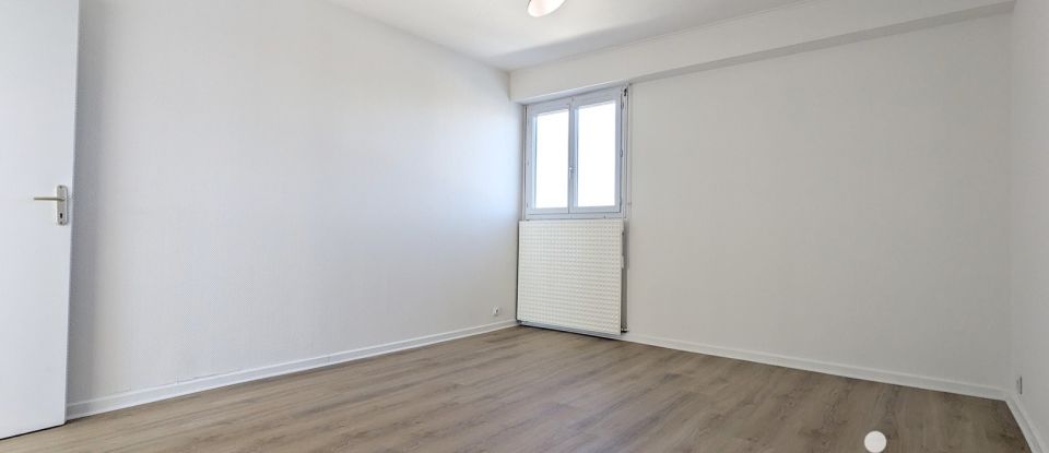 Appartement 4 pièces de 90 m² à Rezé (44400)