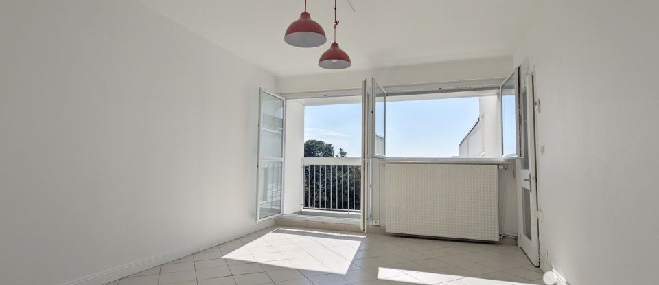 Appartement 4 pièces de 90 m² à Rezé (44400)