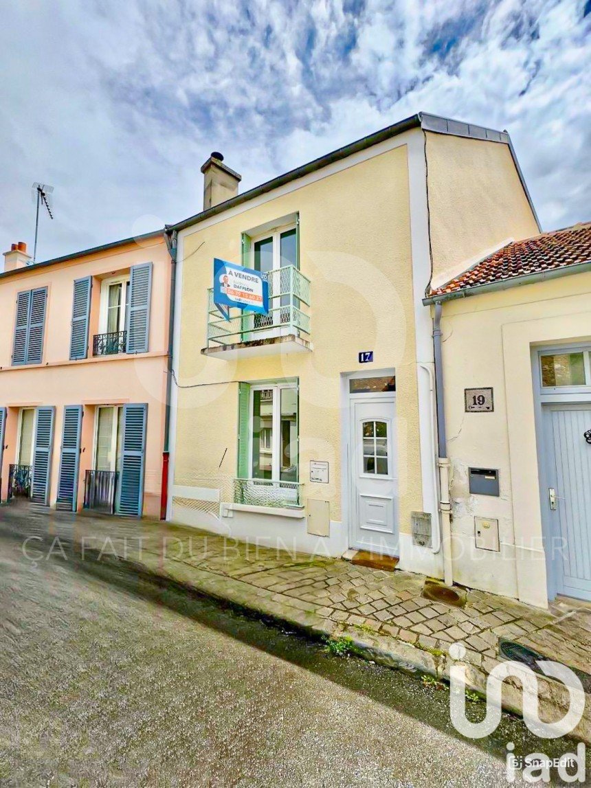 Maison 4 pièces de 65 m² à Marly-le-Roi (78160)