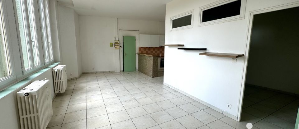 Immeuble de 661 m² à Marzy (58180)