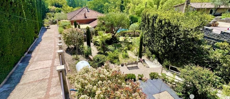 Mansion 6 rooms of 255 m² in Grasse (06130)