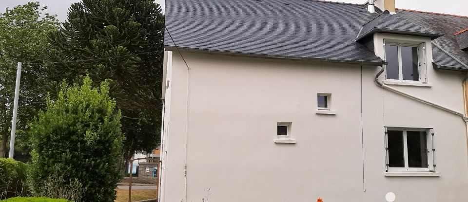 Maison 6 pièces de 143 m² à Carhaix-Plouguer (29270)