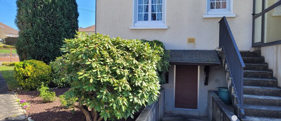 Town house 5 rooms of 149 m² in Gueugnon (71130)